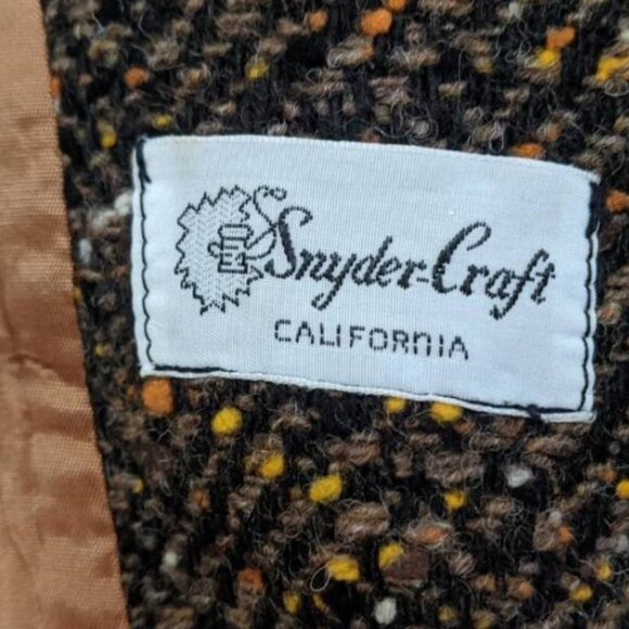 Vintage Brown Tweed Suit by Snyder-Craft of CA, Flattering Style, On Trend - Picture 16 of 16